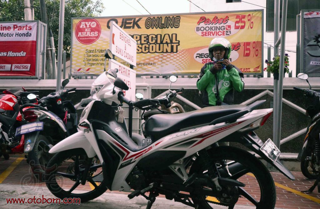 Diskon Spesial Service Motor  Untuk Ojek  Online Masih 